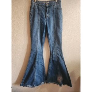 Rock & Roll Bargain Button Bell Bottom Light Wash Jeans 27x34